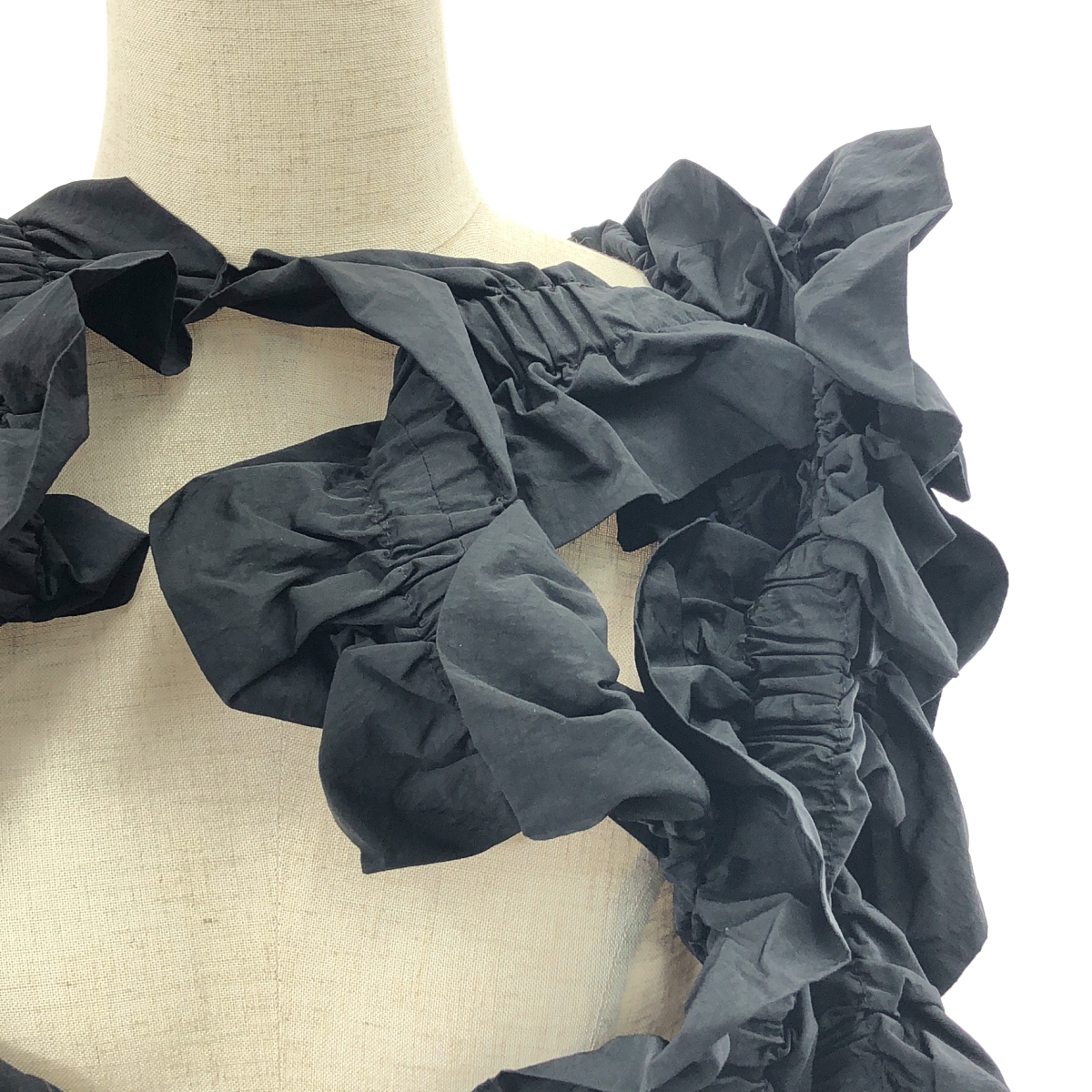 その他 kiki frill vest キキ フリル ベスト