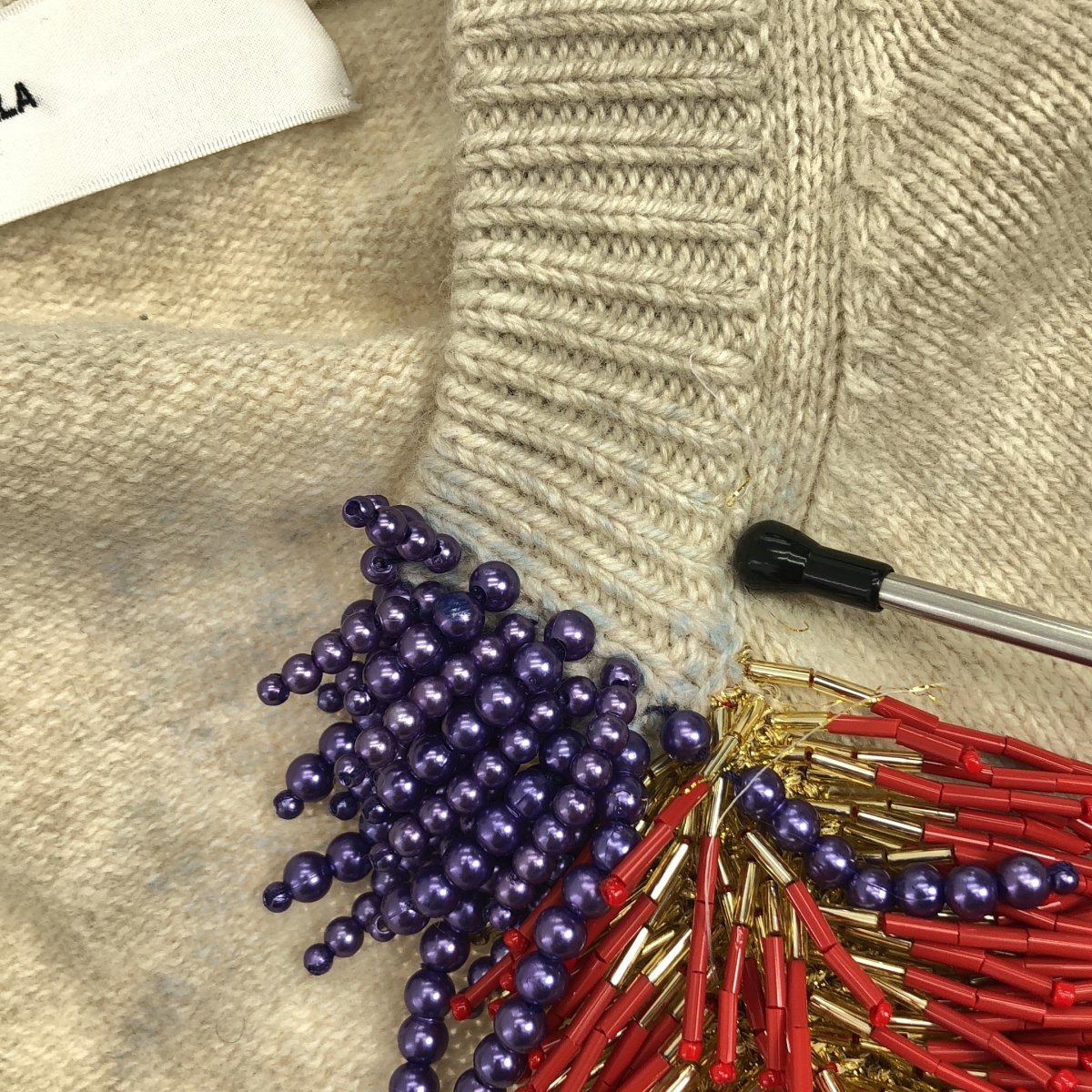 TOGA PULLA / トーガプルラ ビーズ フリンジ ニット カーディガン