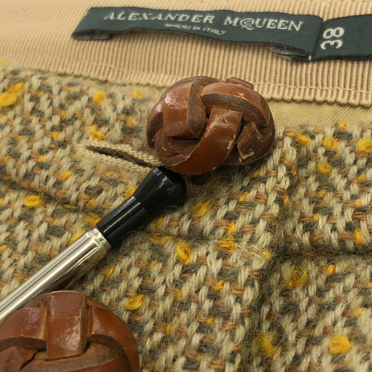 ALEXANDER MCQUEEN / アレキサンダーマックイーン ウッドボタン ツイード スカート