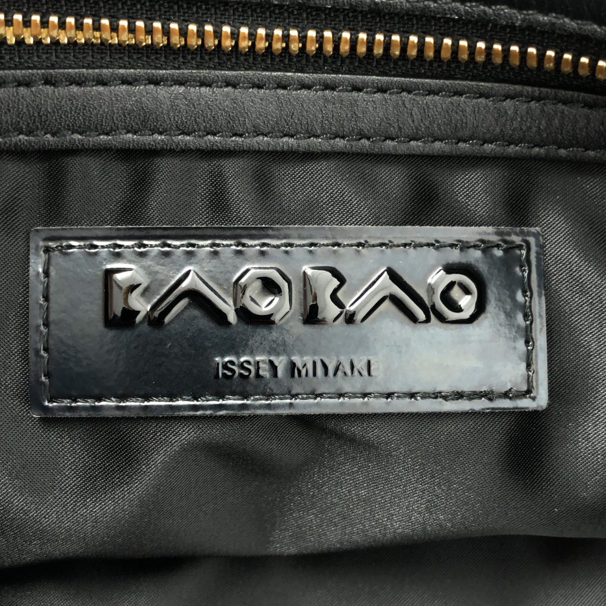 BAO BAO ISSEY MIYAKE / バオバオイッセイミヤケ レザー ハンド トートバッグ