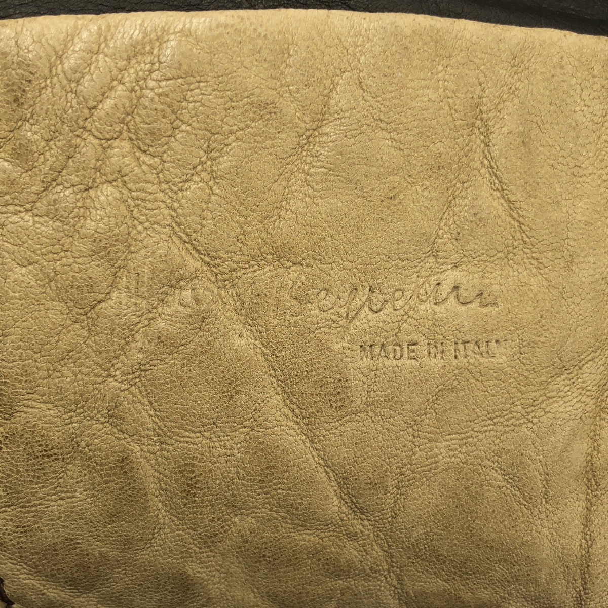 HENRY BEGUELIN / エンリーベグリン レザー ステッチ ハンドバッグ