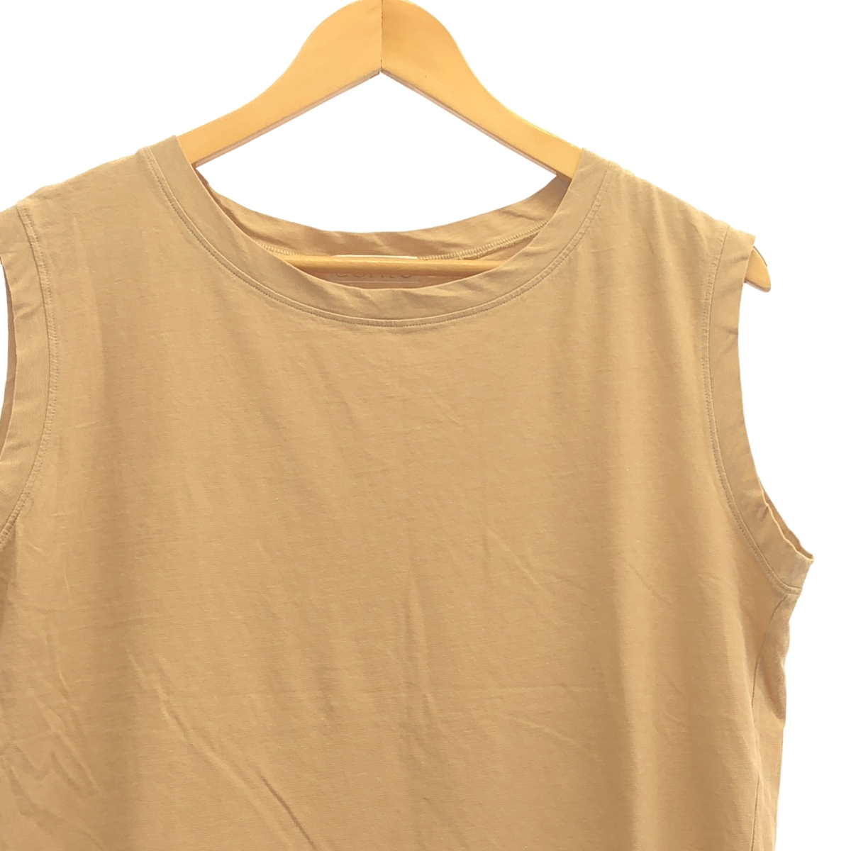 その他 クルーネック ノースリーブTシャツ