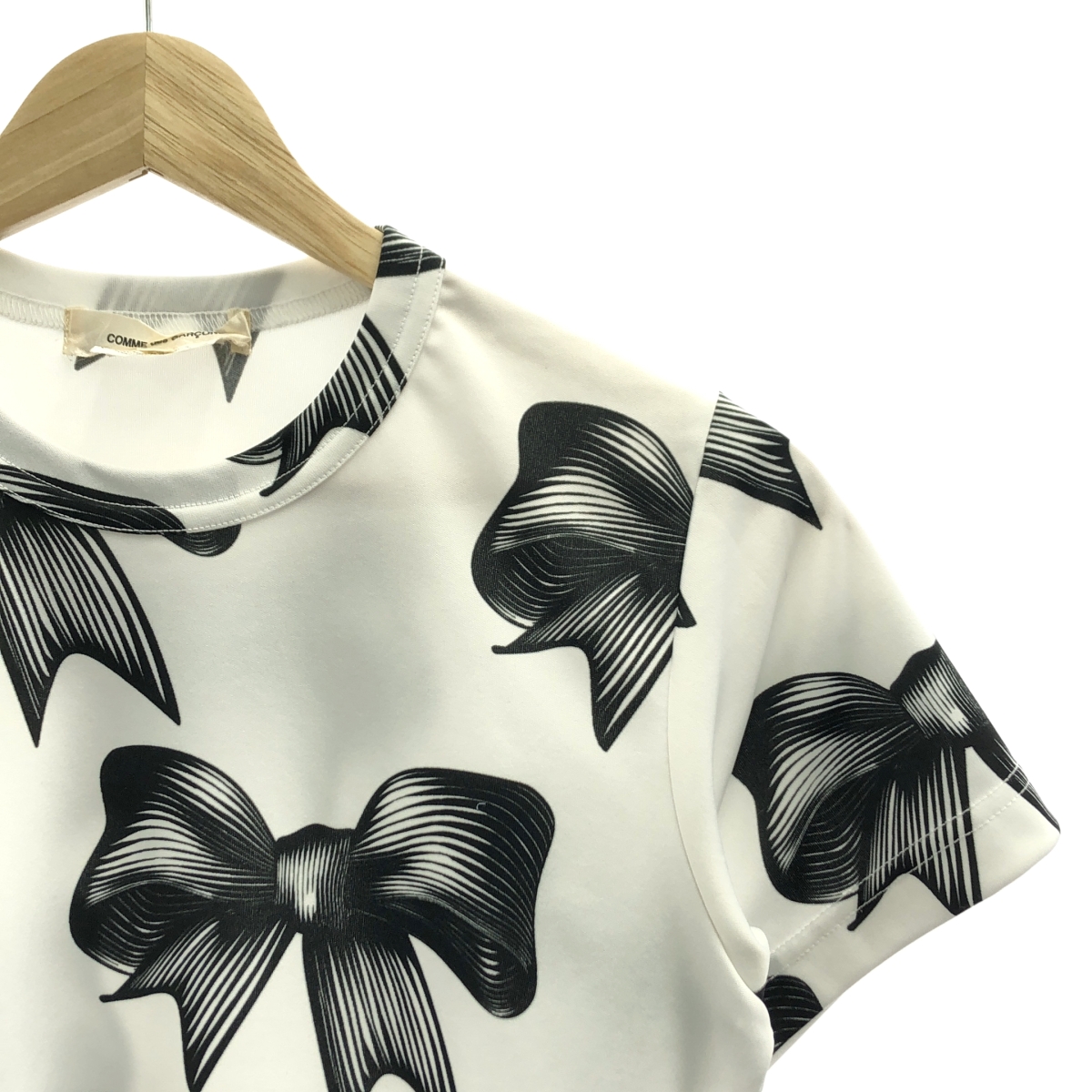 COMME des GARCONS / コムデギャルソン ポリエステル リボン 総柄 クルーネック Tシャツ カットソー