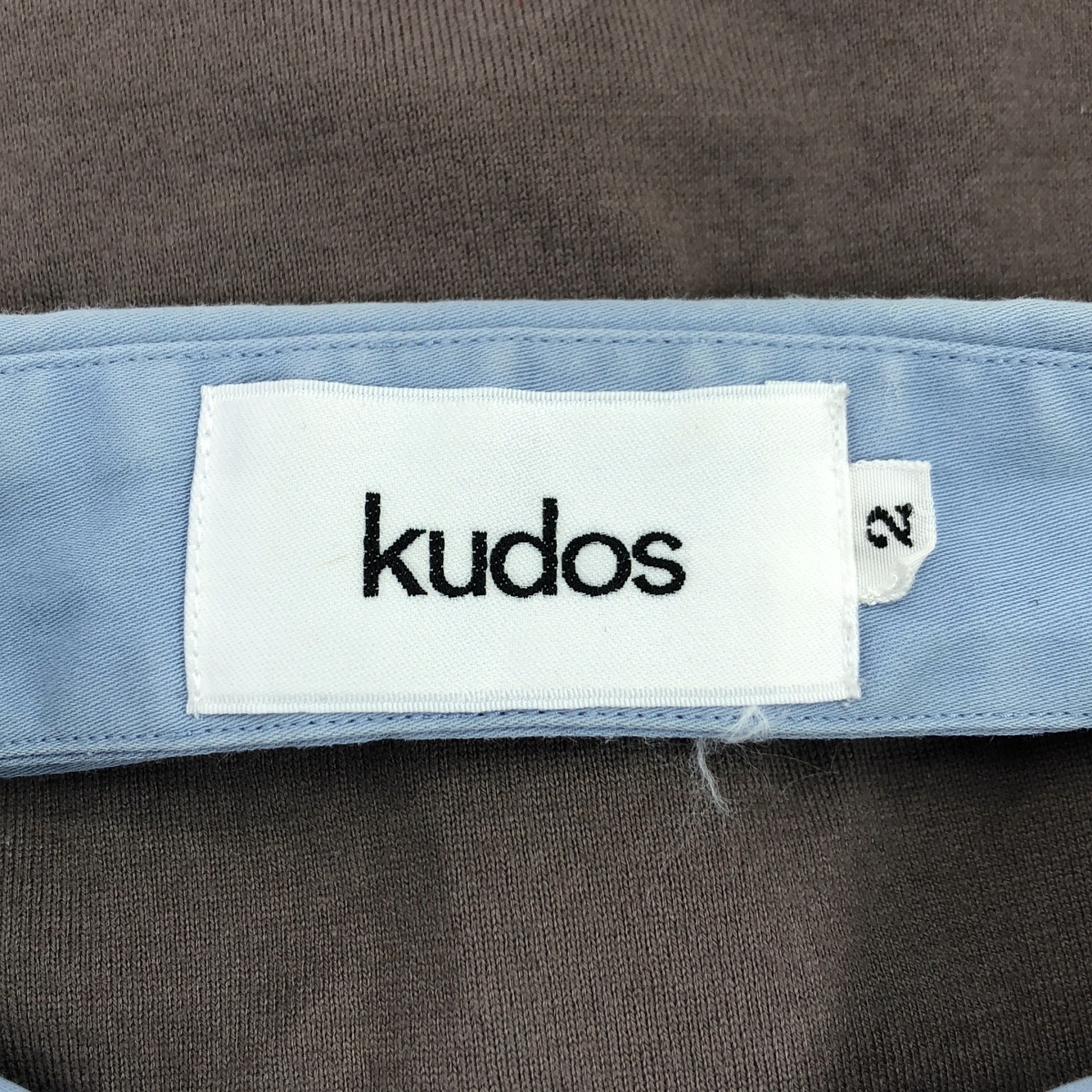 kudos / クードス BACK BAND SHIRT コットン ロゴプリント シャツ