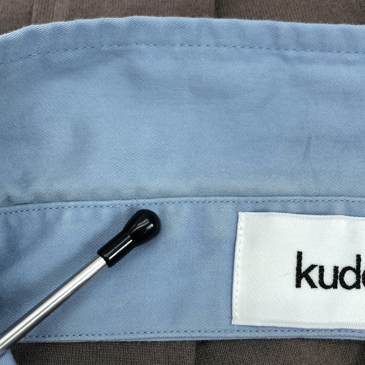 kudos / クードス BACK BAND SHIRT コットン ロゴプリント シャツ