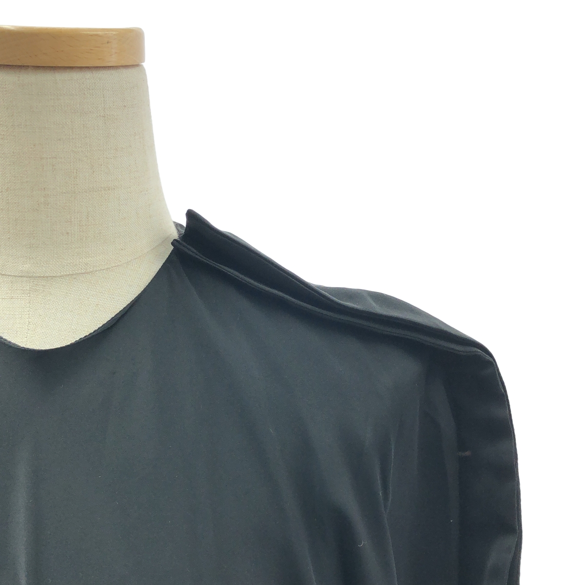 TOGA PULLA / トーガプルラ ゼブラ アセテートサテンドレス ワンピース