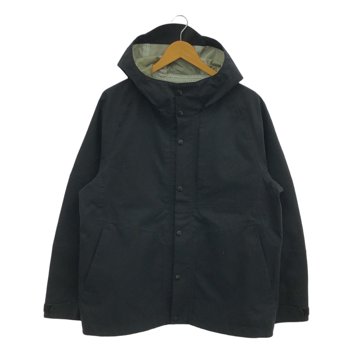 White Mountaineering