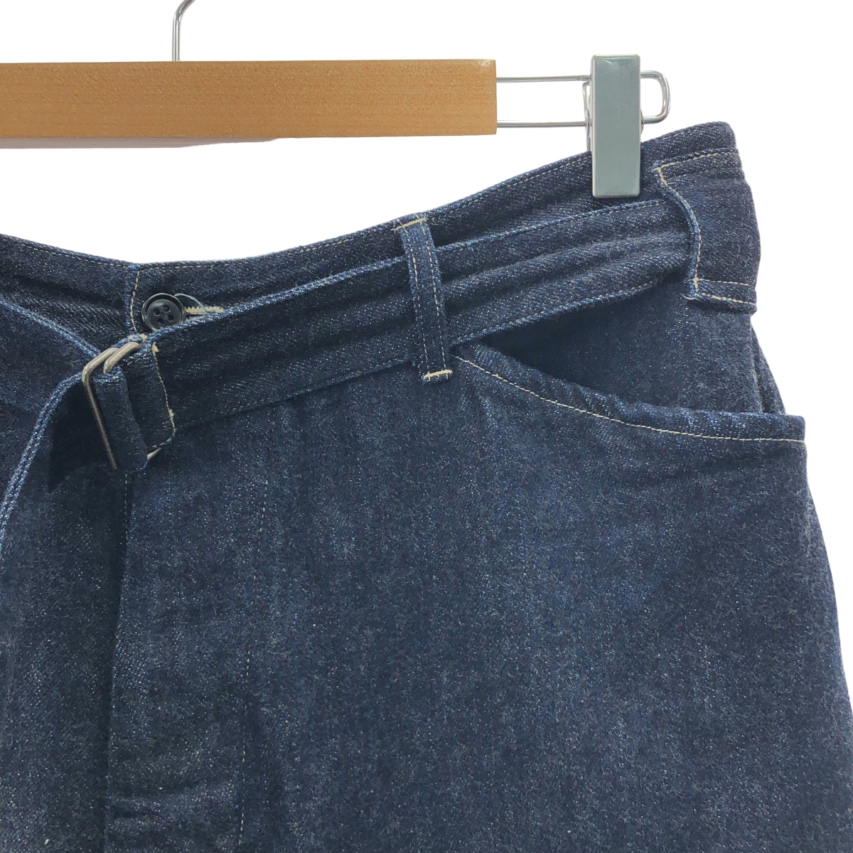 COMOLI / コモリ デニムベルテッドパンツ