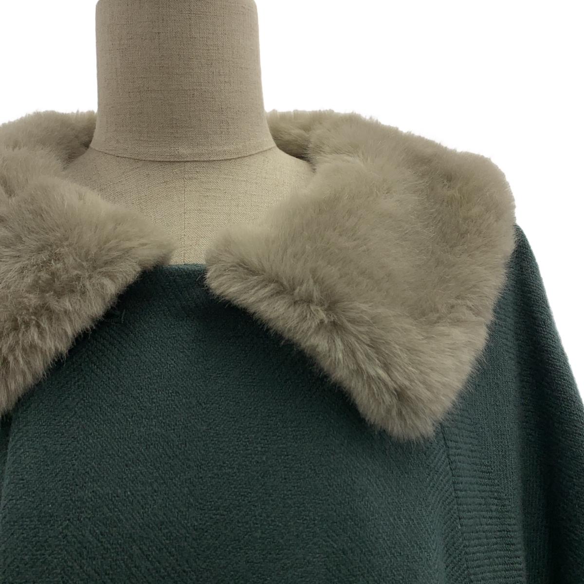 その他 経年真価のなびくコート / ウール ファーカラーオーバー ポンチョ / 総裏地