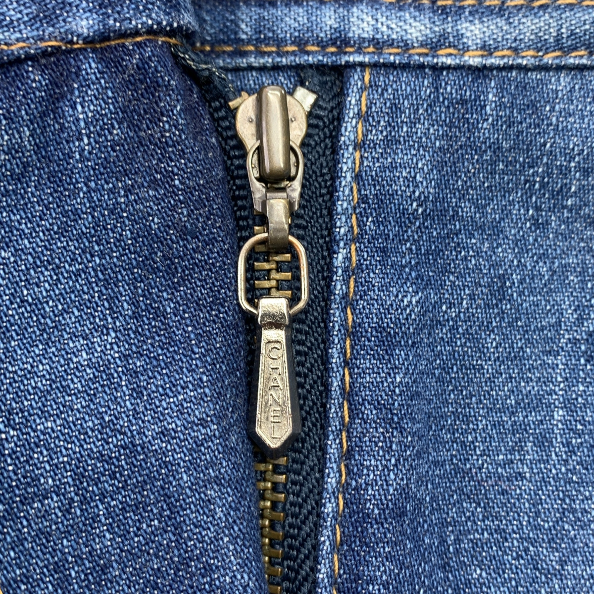 CHANEL / シャネル ココマークボタン デニム ロングスカート