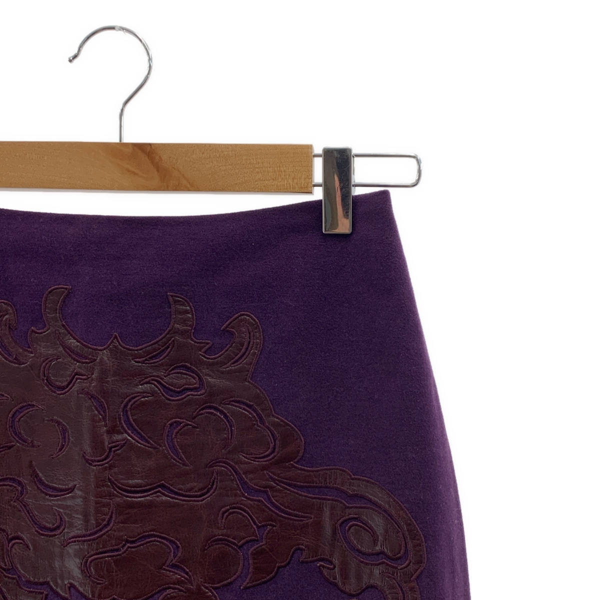 VIVIENNE TAM / ヴィヴィアンタム コットン バックジップスリット スカート / 総裏地