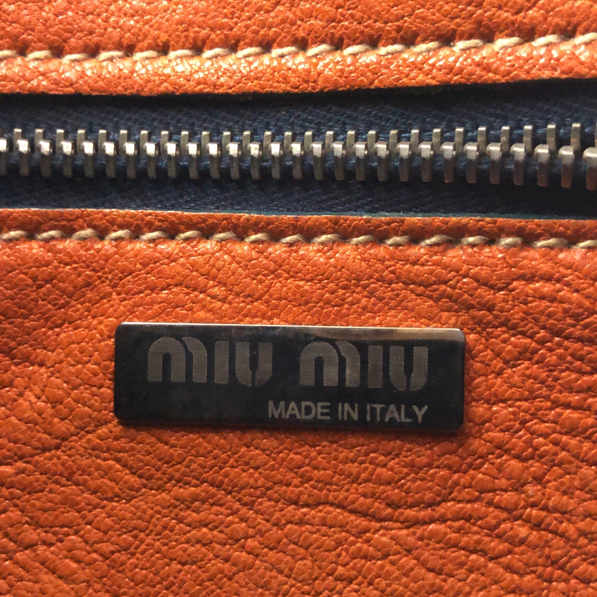 miu miu / ミュウミュウ ロゴチャーム レザー ハンドバッグ