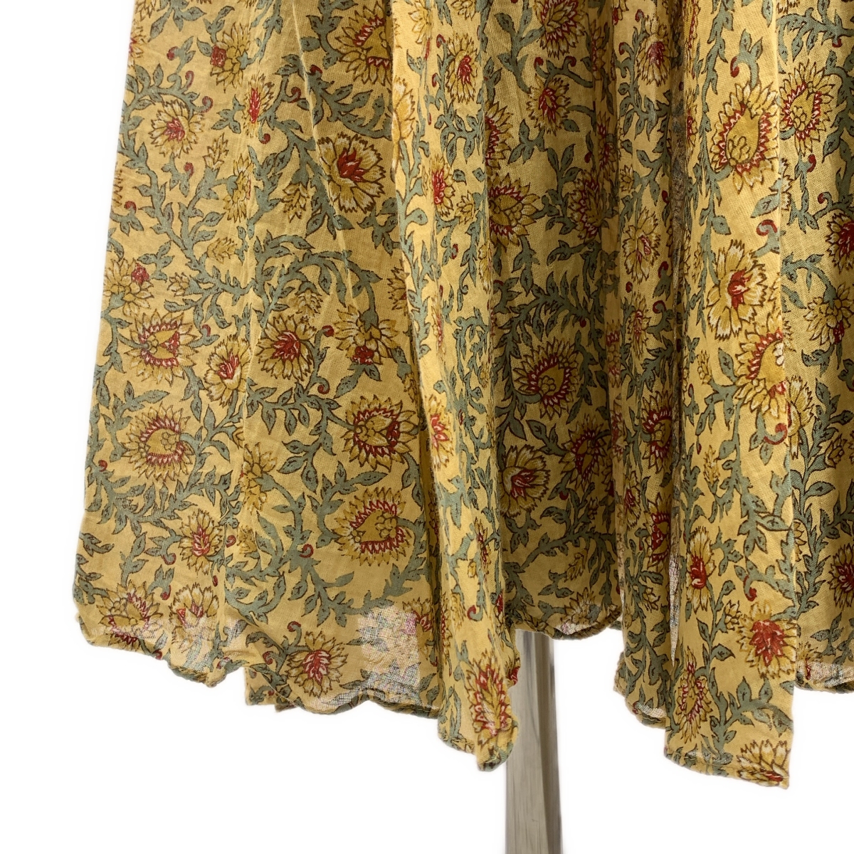 NOWOS / ノーウォス Over print long skirt / 総柄 キルティング ボリューム スカート / チャーム・ペチコート付き