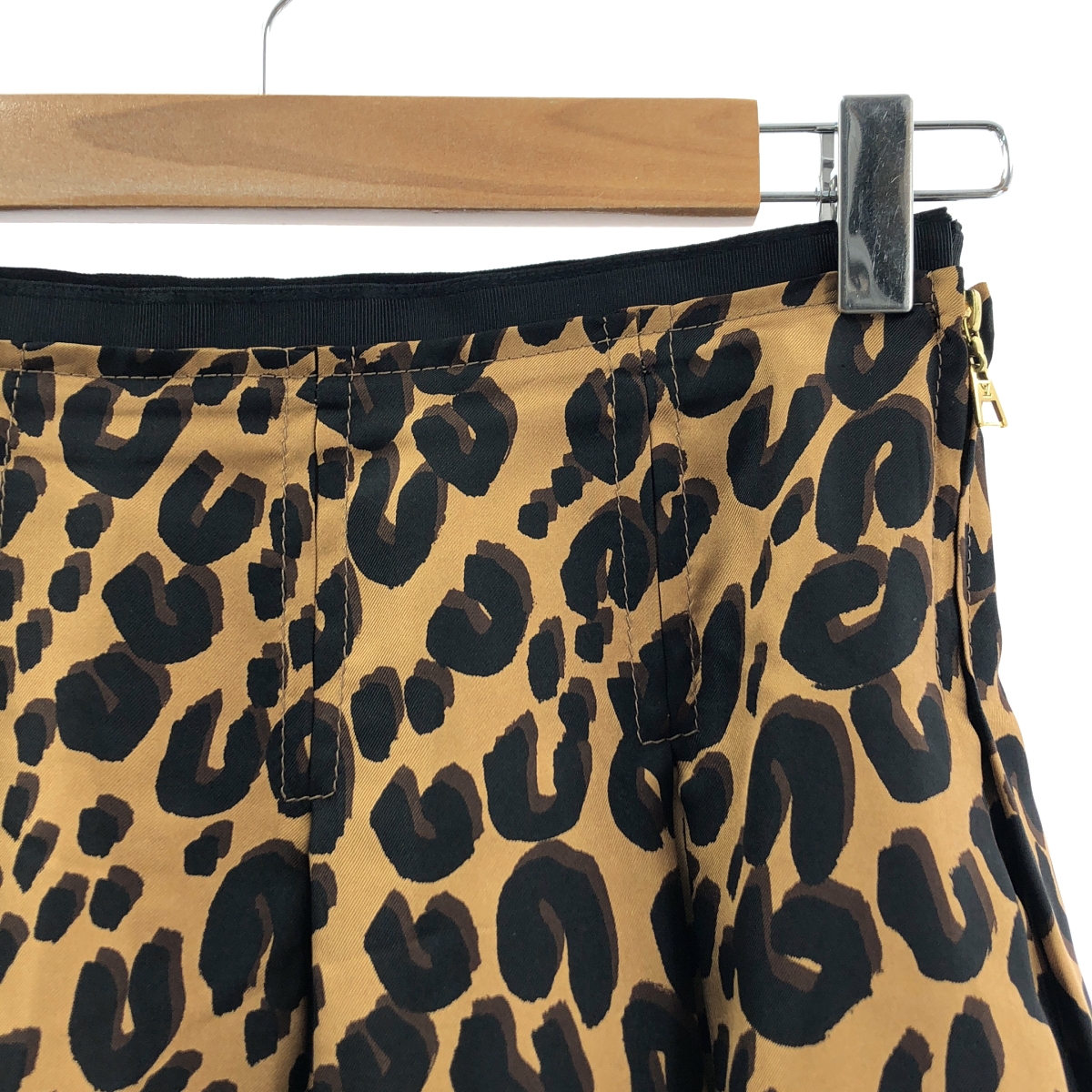 Louis Vuitton / ルイヴィトン レオパード シルク フレアスカート