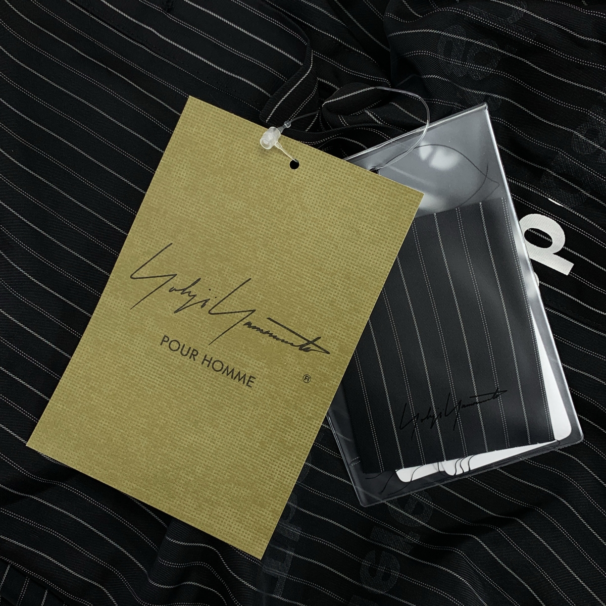 YOHJI YAMAMOTO POUR HOMME / ヨウジヤマモトプールオム CU ST MESSAGE SCARF BLOUSE / ストライプ ロゴ 変形 オーバーシルエット シャツ