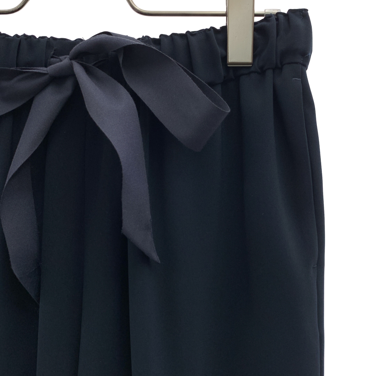 その他 テーパードリボンパンツ