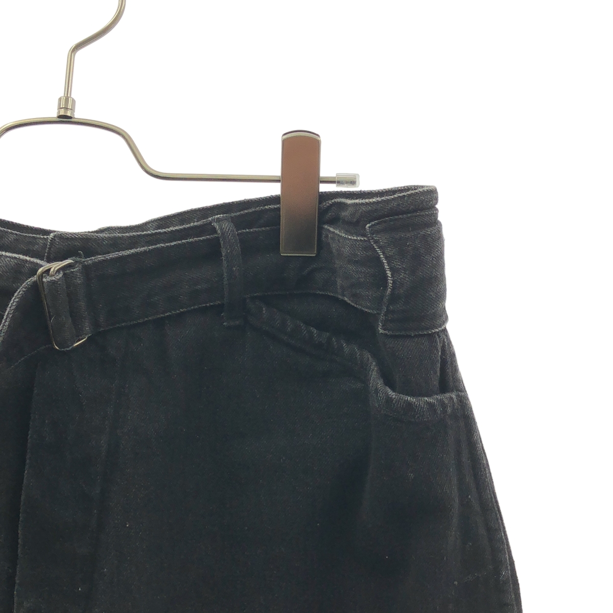 COMOLI / コモリ ベルテッド ワイド テーパード デニムパンツ