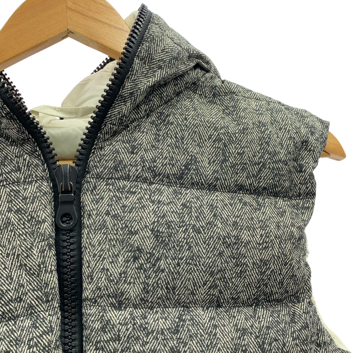 DUVETICA / デュベティカ ARISTEO / 総柄 ダウン フーデッド ベスト