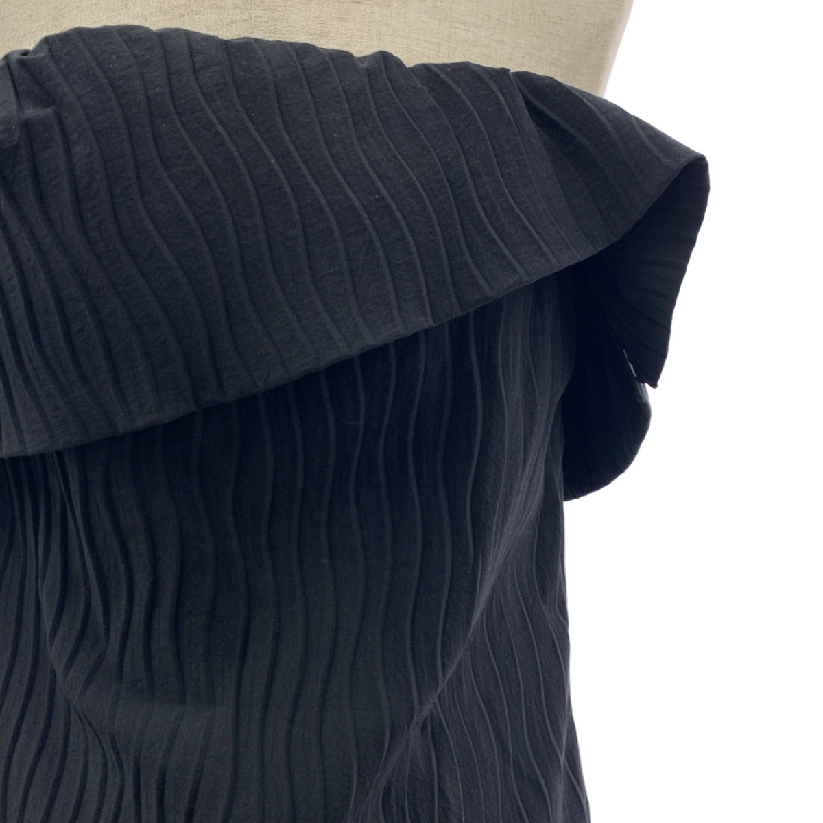 Mame Kurogouchi / マメクロゴウチ Wave Pleats Baretop Dress / ベアトップドレス ワンピース