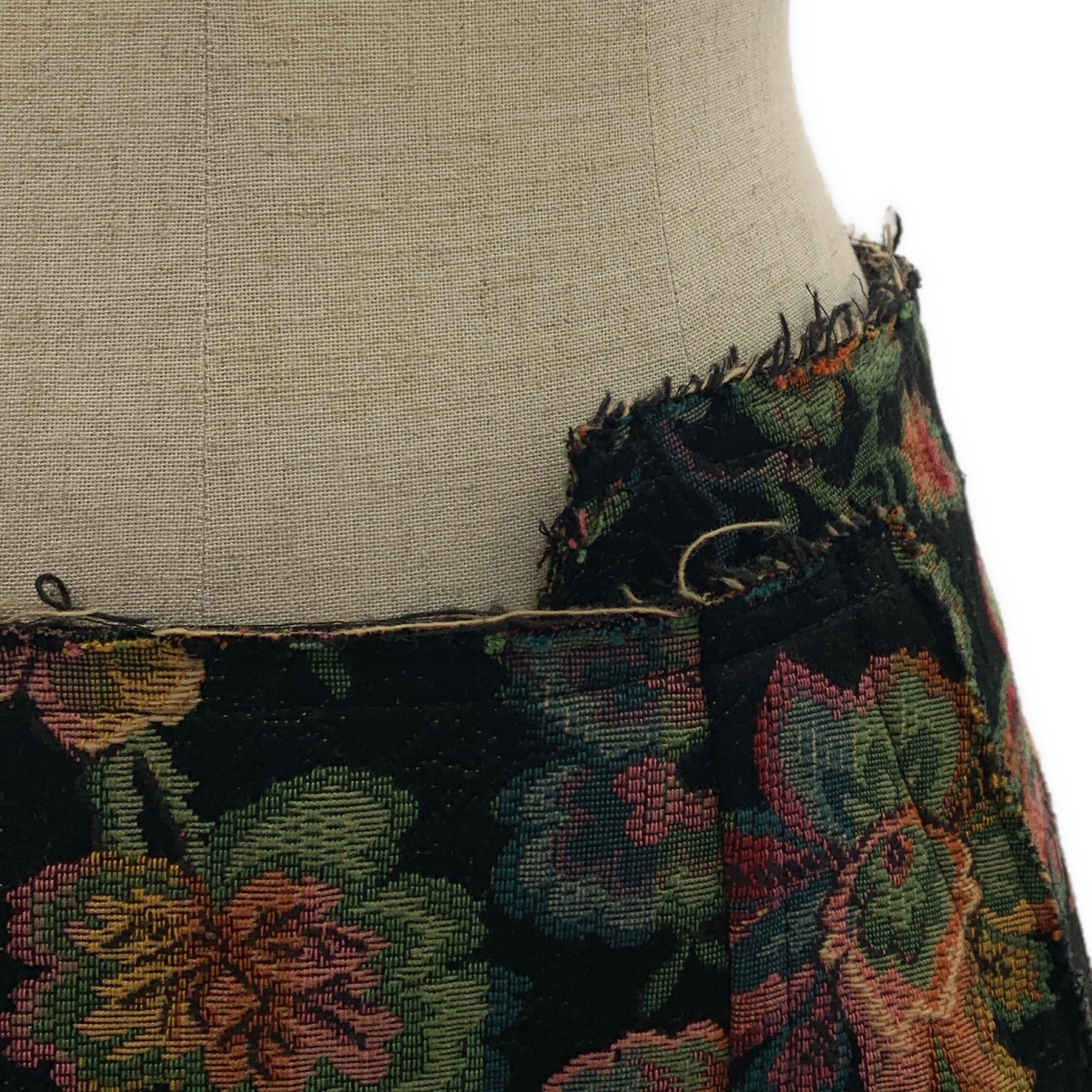 COMME des GARCONS / コムデギャルソン ゴブラン織り 変形 断ち切り バックジップ スカート