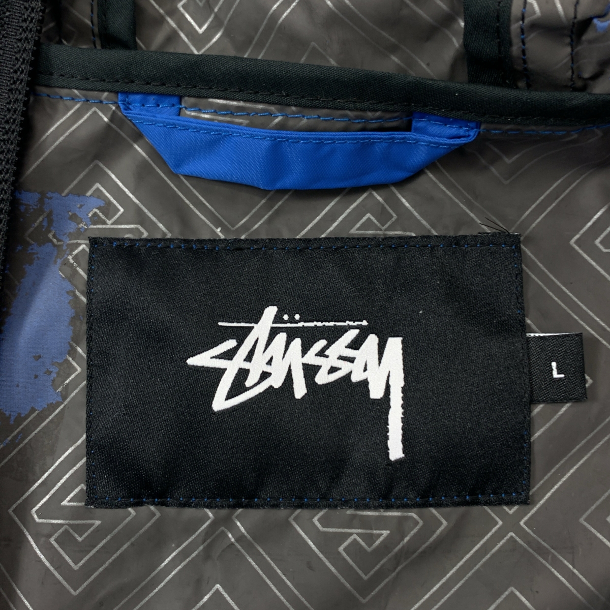 STUSSY / ステューシー ナイロン ロゴプリント フーデッドジャケット