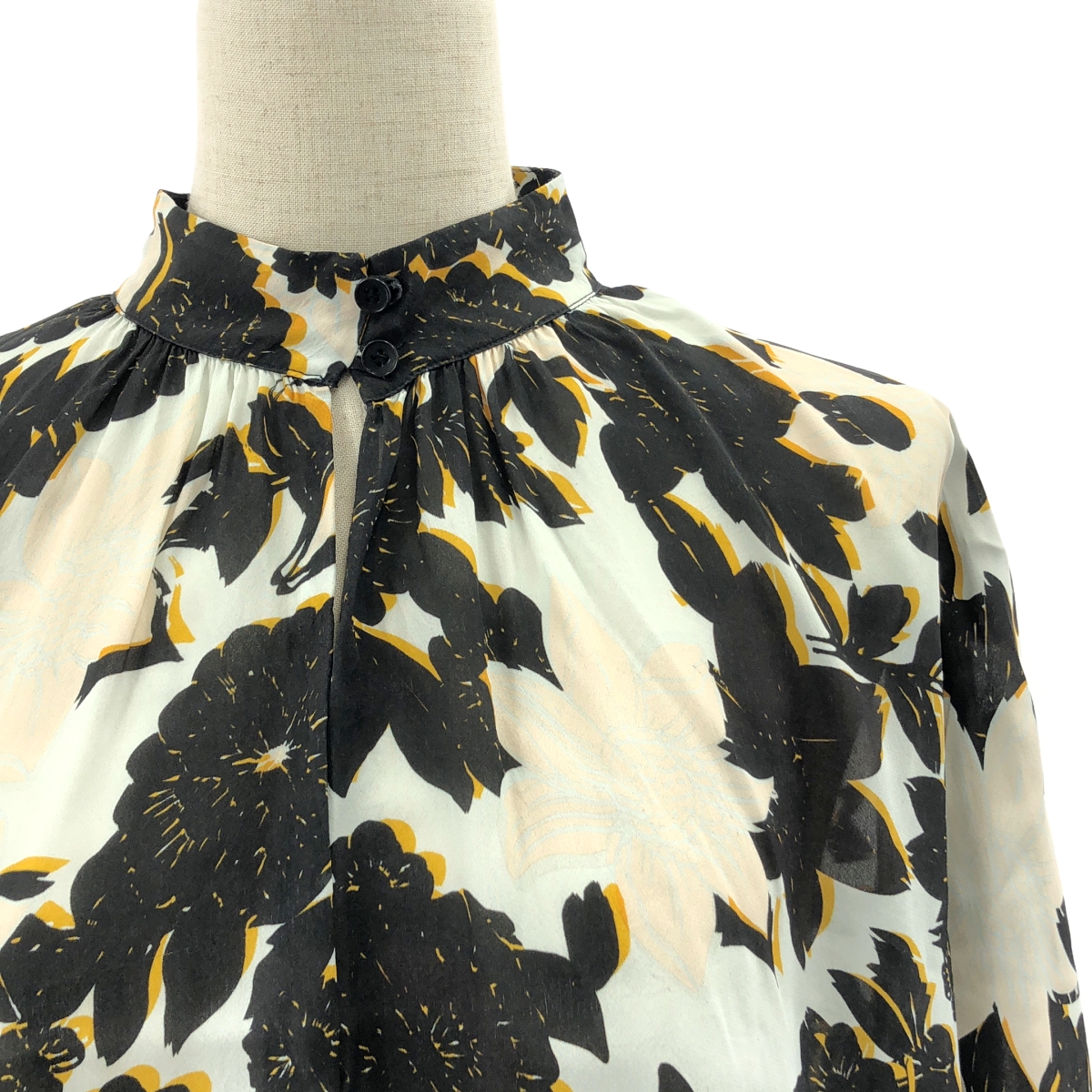 Christian Wijnants / クリスチャンワイナンツ TOMORROWLAND フラワープリント スキッパー ブラウス