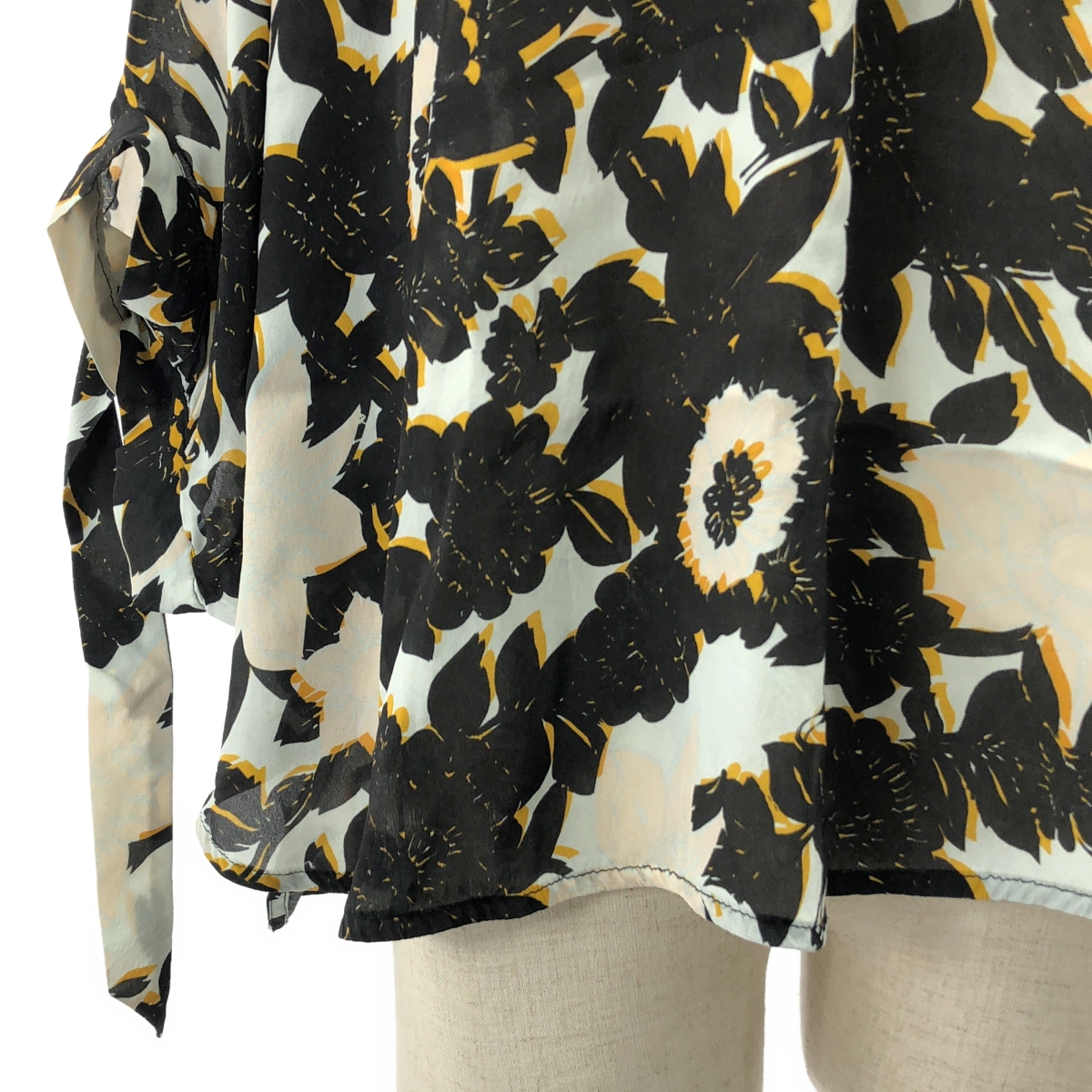 Christian Wijnants / クリスチャンワイナンツ TOMORROWLAND フラワープリント スキッパー ブラウス