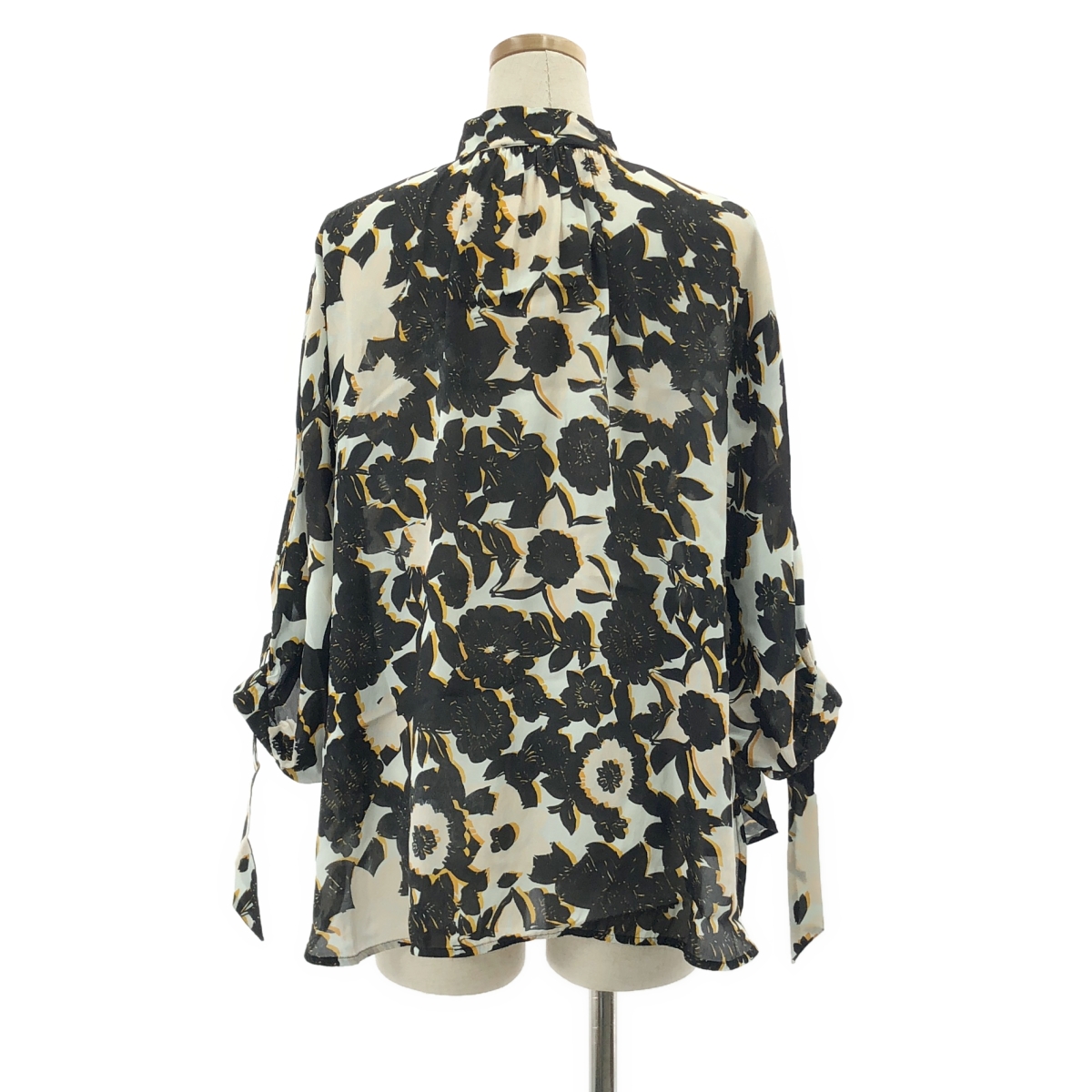 Christian Wijnants / クリスチャンワイナンツ TOMORROWLAND フラワープリント スキッパー ブラウス