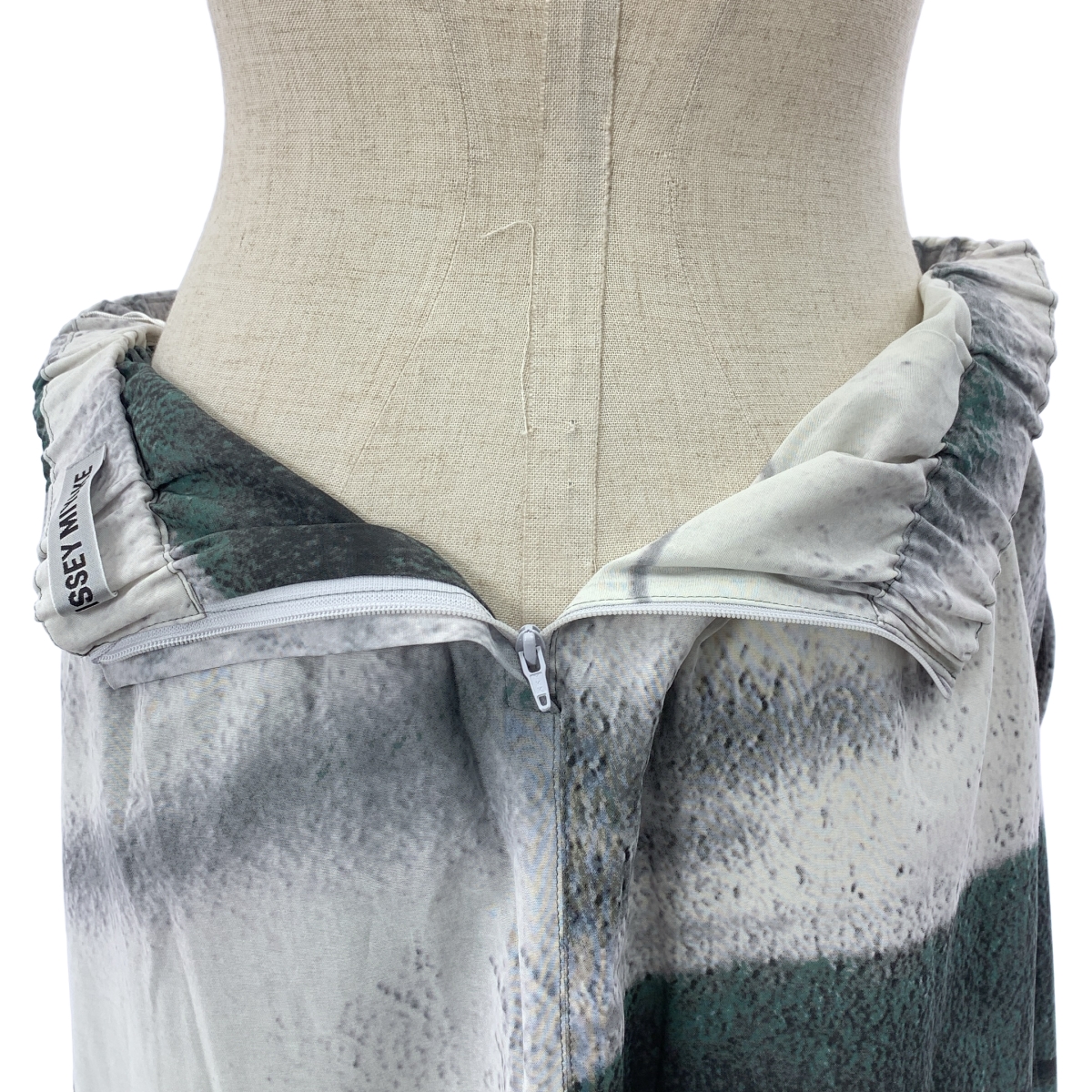 ISSEY MIYAKE / イッセイミヤケ SHADOW STUDY コットン プリント スカート