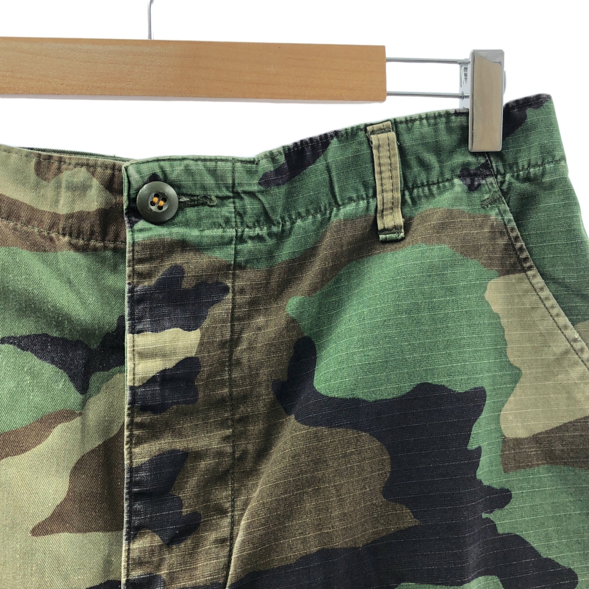 MADE by sunny side up / メイドバイサニーサイドアップ 総柄 迷彩 カモフラージュ ミリタリー カーゴ パンツ