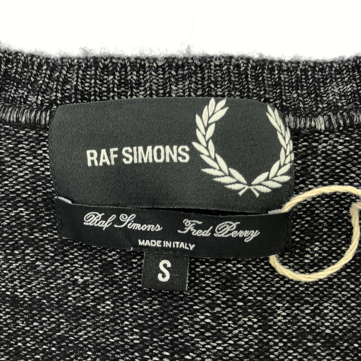 RAF SIMONS / ラフシモンズ × FRED PERRY ウール混 Vネック カーディガン