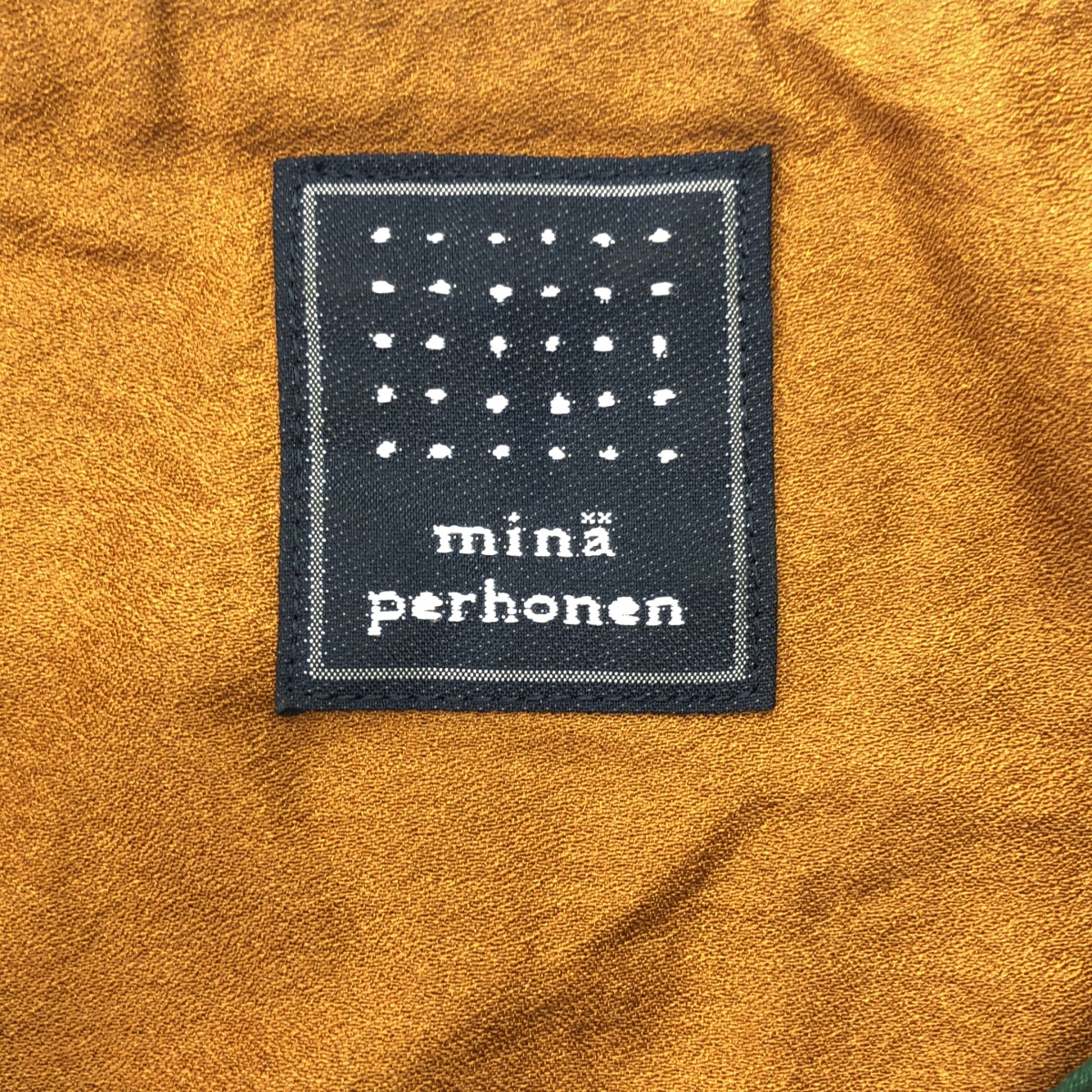 mina perhonen / ミナペルホネン calm / カーム シルクブレンド ピンタック ワンピース