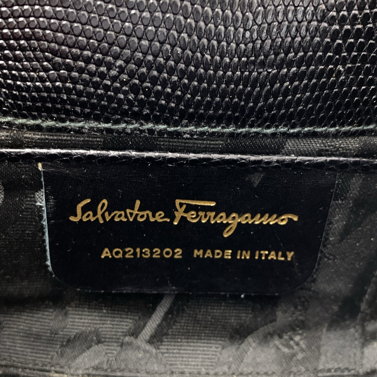 Salvatore Ferragamo / サルヴァトーレフェラガモ ヴァラ リボン チェーンショルダーバッグ