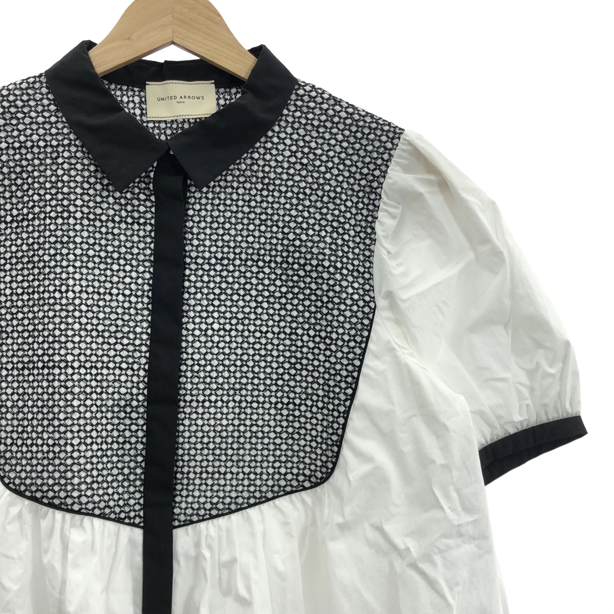 UNITED ARROWS / ユナイテッドアローズ エンブロイダリー コンビ ショートスリーブ ブラウス