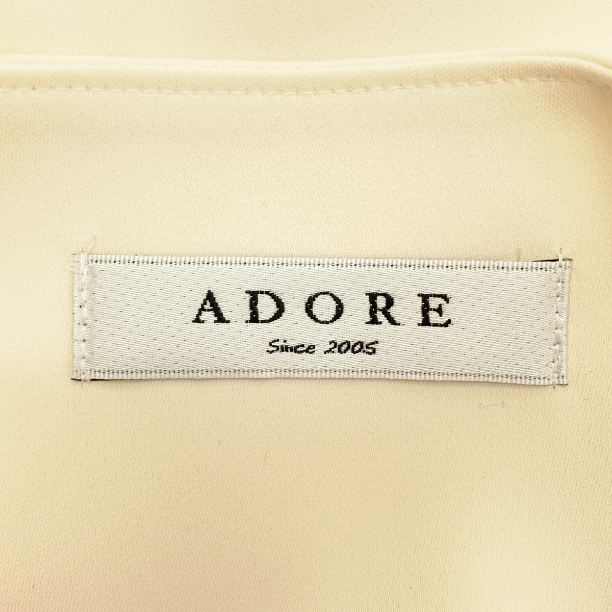 ADORE / アドーア ハイツイスト スキッパー プルオーバーブラウス