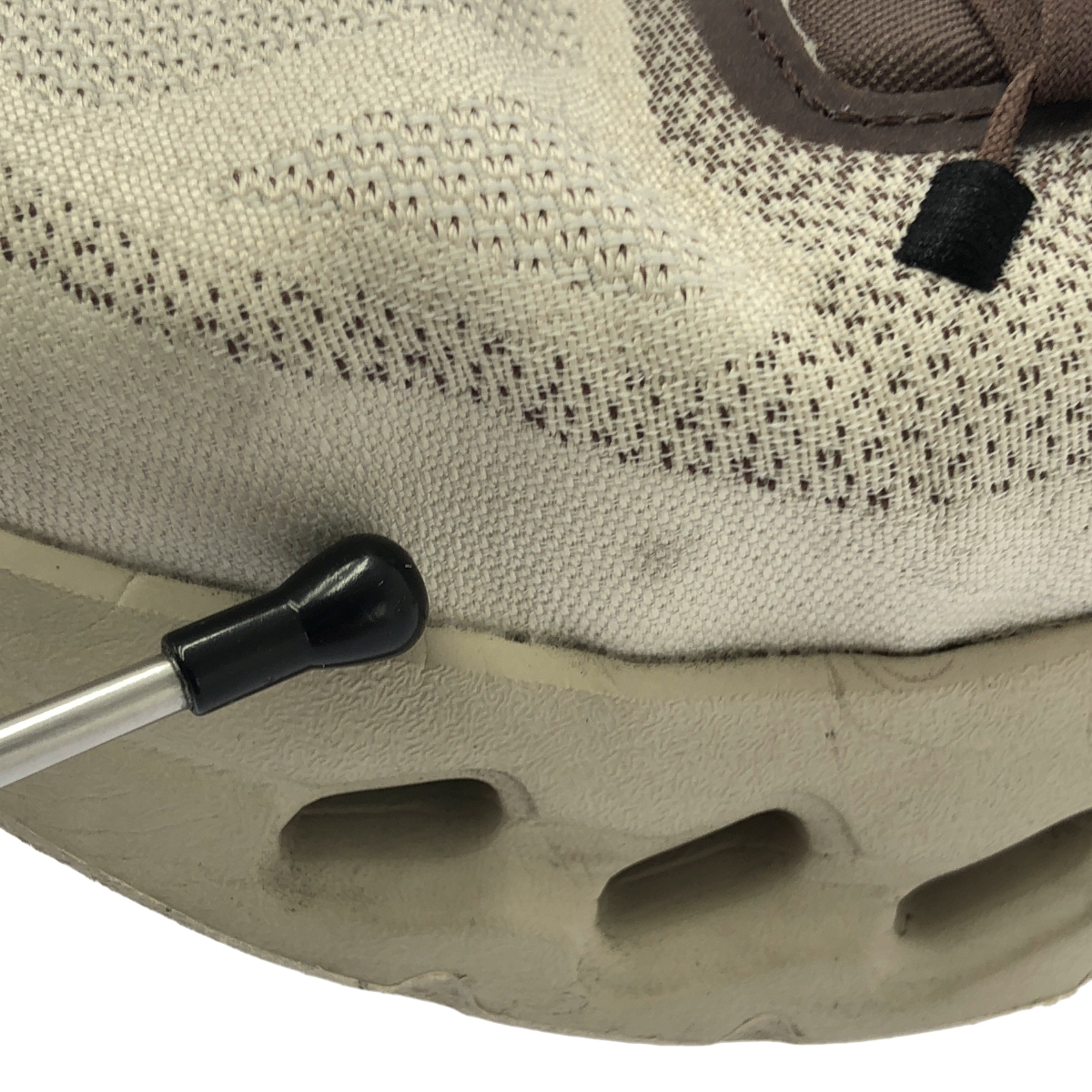 On / オン Cloudtilt スニーカー