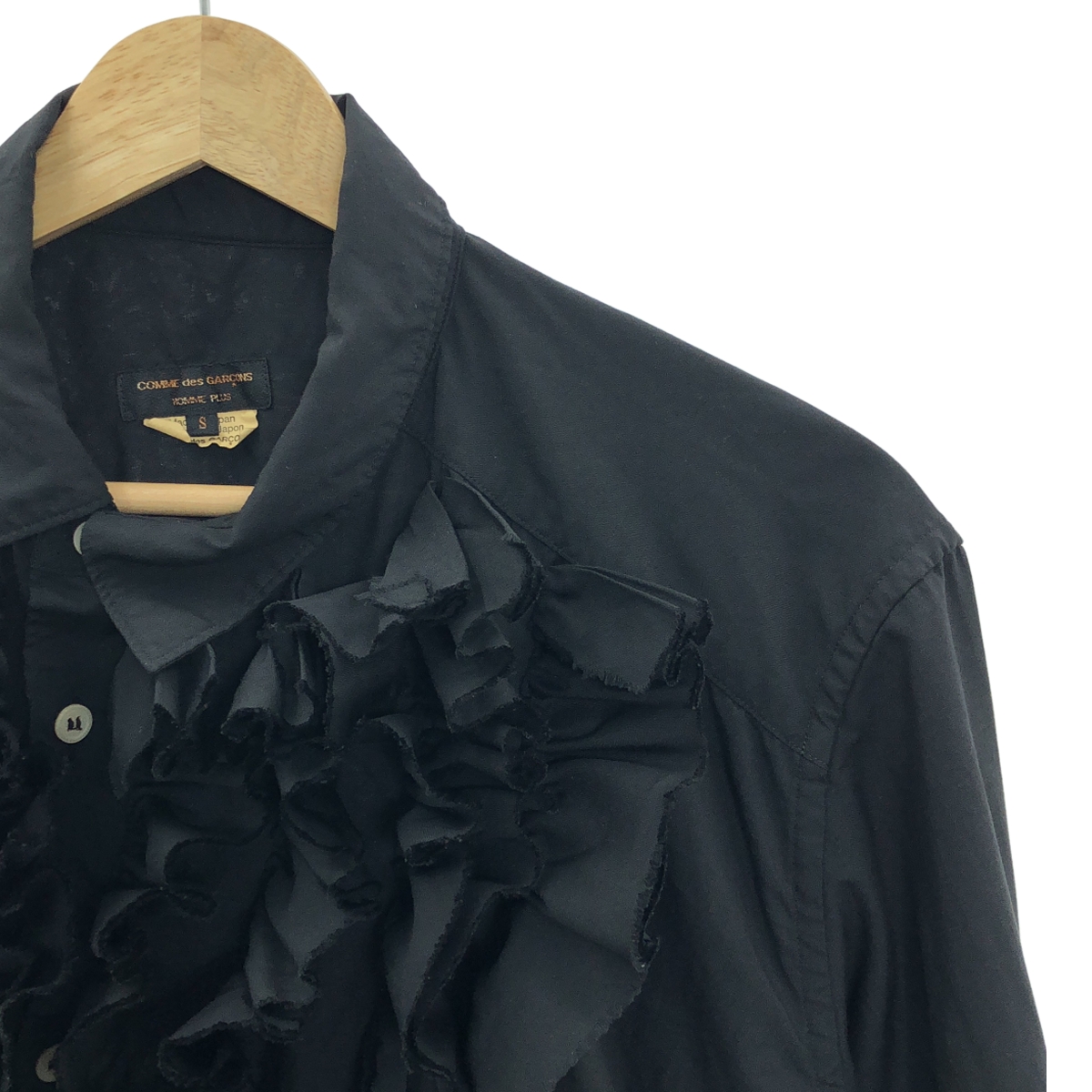 COMME des GARCONS HOMME PLUS / コムデギャルソンオムプリュス 捻じれ ポリエステル フリル ロングシャツ