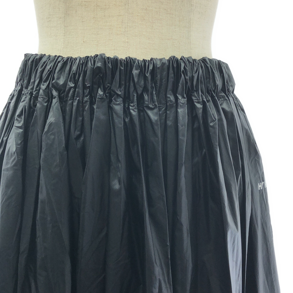 HYKE / ハイク PERTEX WRAP SKIRT / ラップ ロングスカート