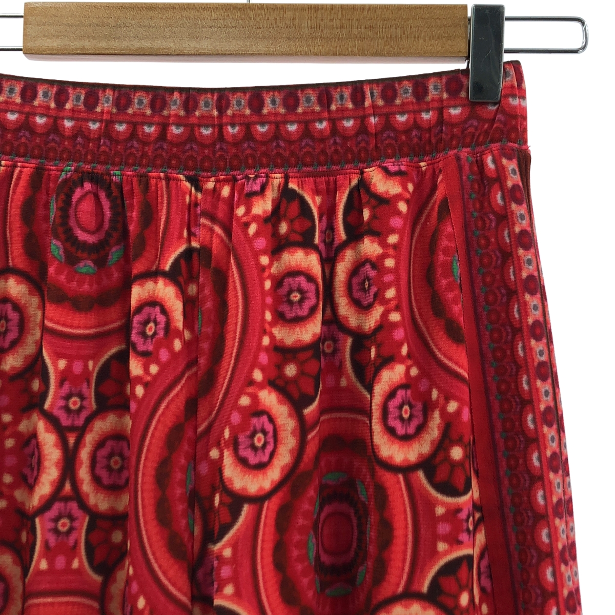 VIVIENNE TAM / ヴィヴィアンタム 総柄 イージー ワイドパンツ