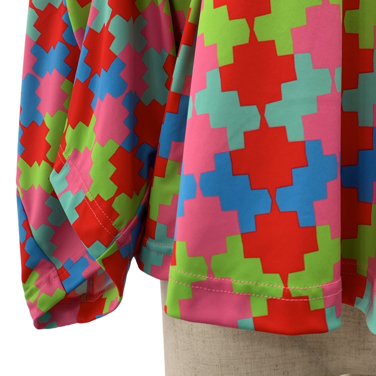 COMME des GARCONS / コムデギャルソン ポリエステル 総柄 幾何学模様 変形 立体スリーブ プルオーバー カットソー