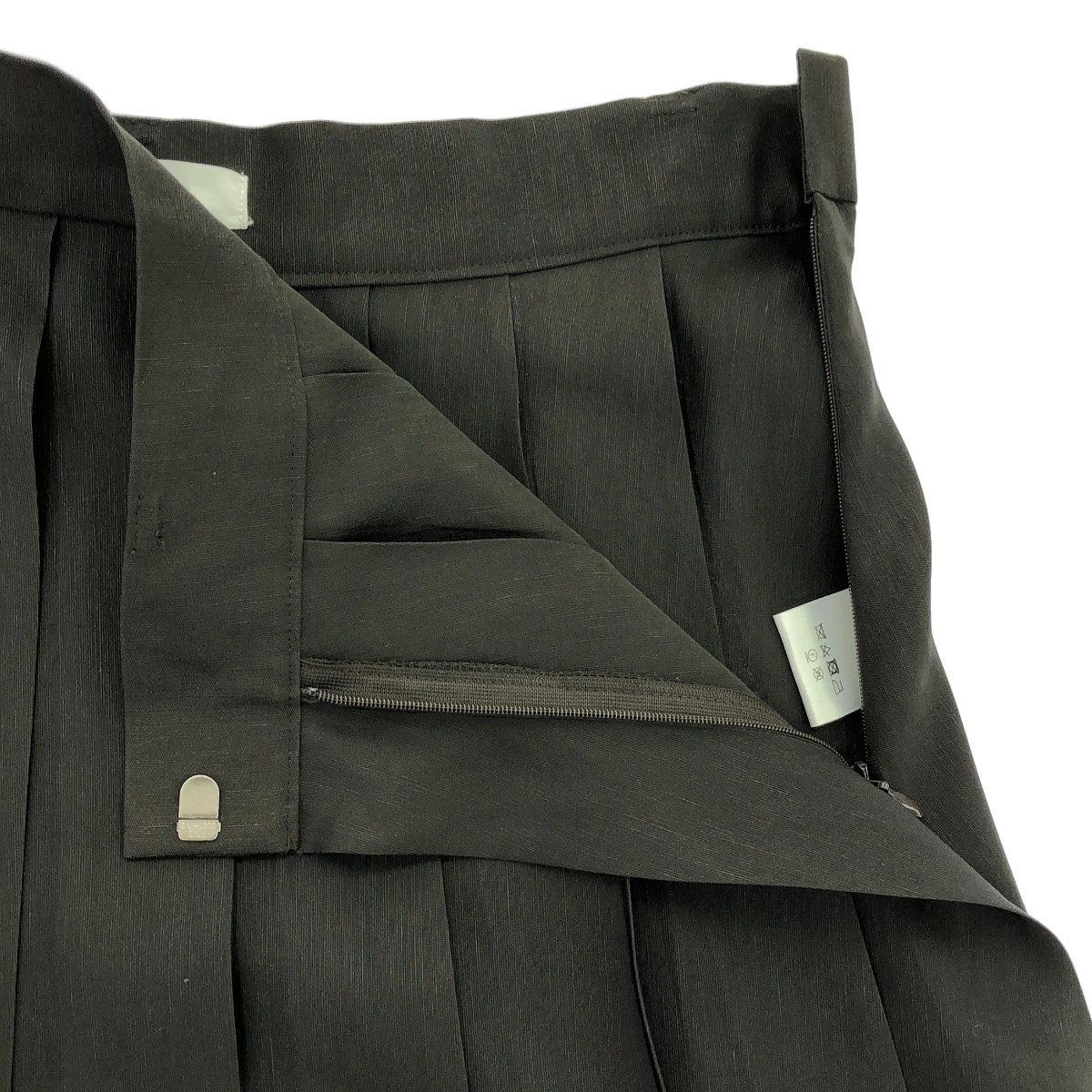 ebure / エブール リネンアセテート プリーツスカート