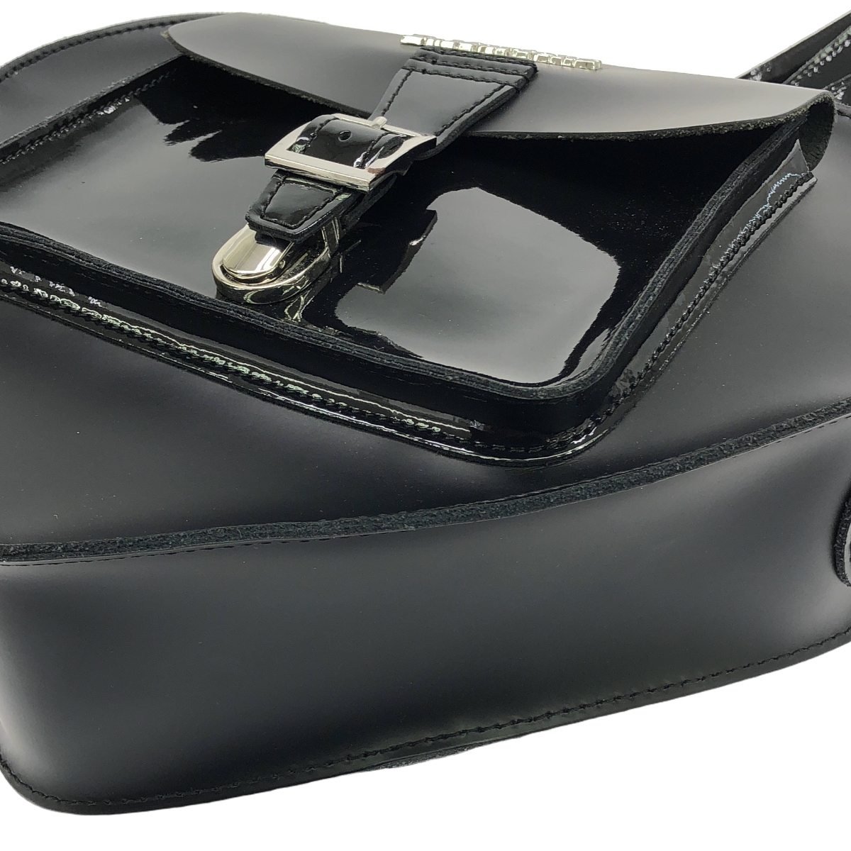 Dr.Martens / ドクターマーチン レザー ハート バックパック