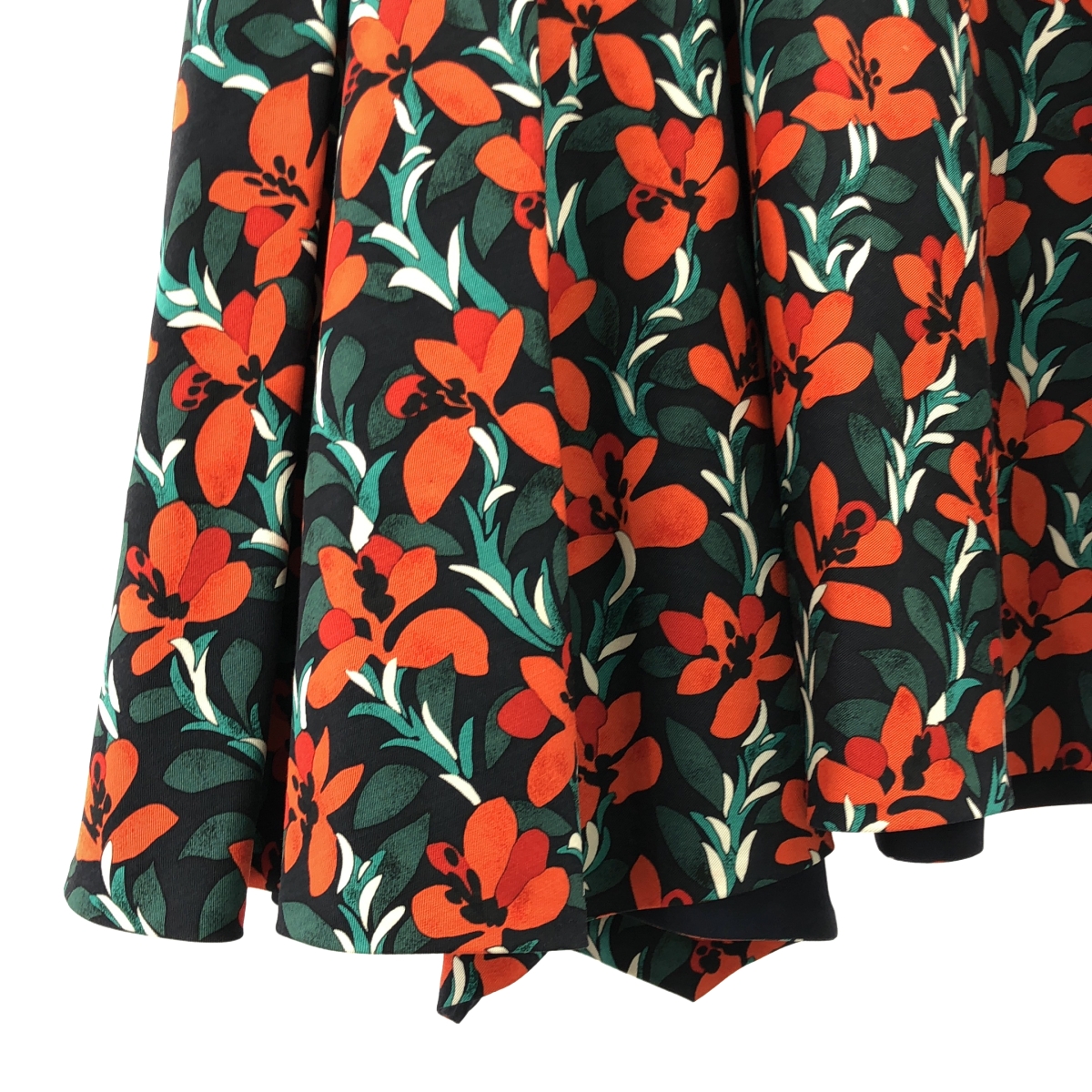 Drawer / ドゥロワー フラワープリント フレアスカート