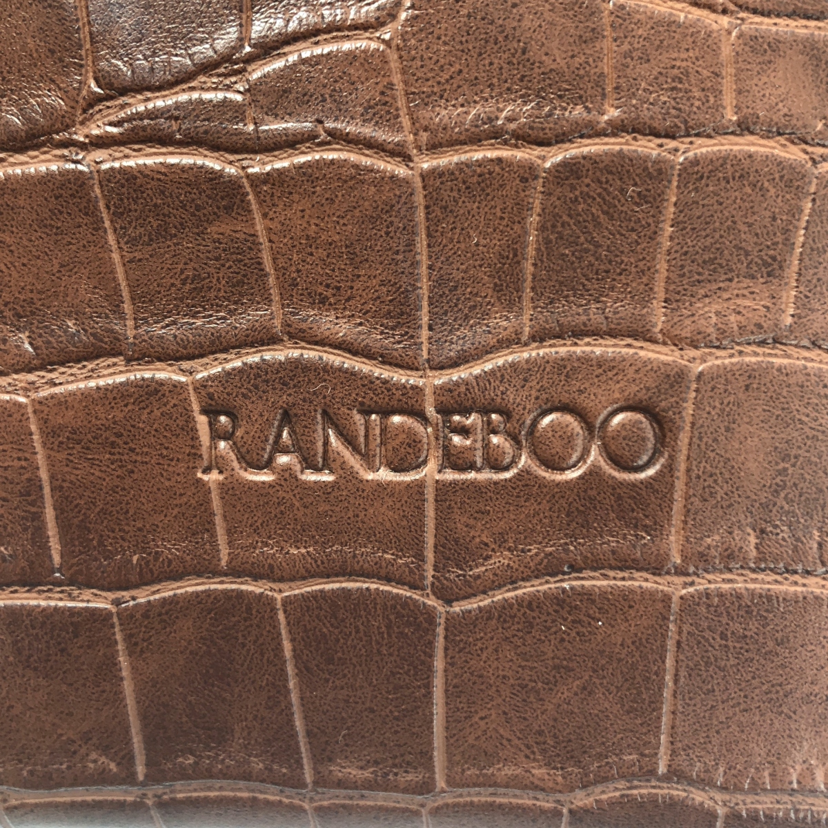 RANDEBOO / ランデブー クロコ型押し ショルダーバッグ