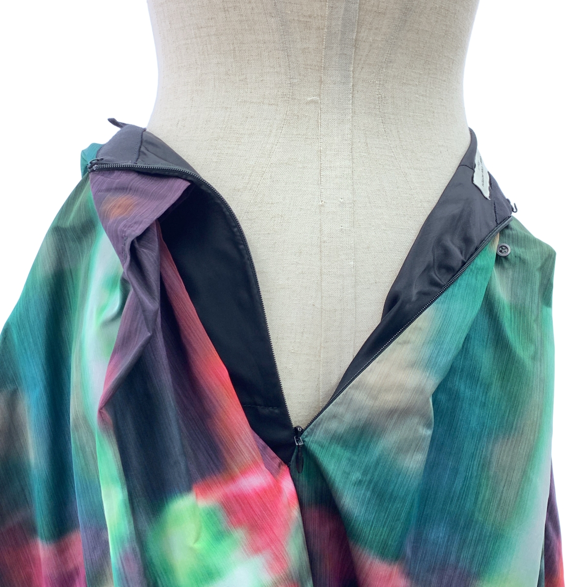 DRIES VAN NOTEN / ドリスヴァンノッテン グラデーション 立体 ボリューム バックジップ ドレス ワンピース / 裏地付き