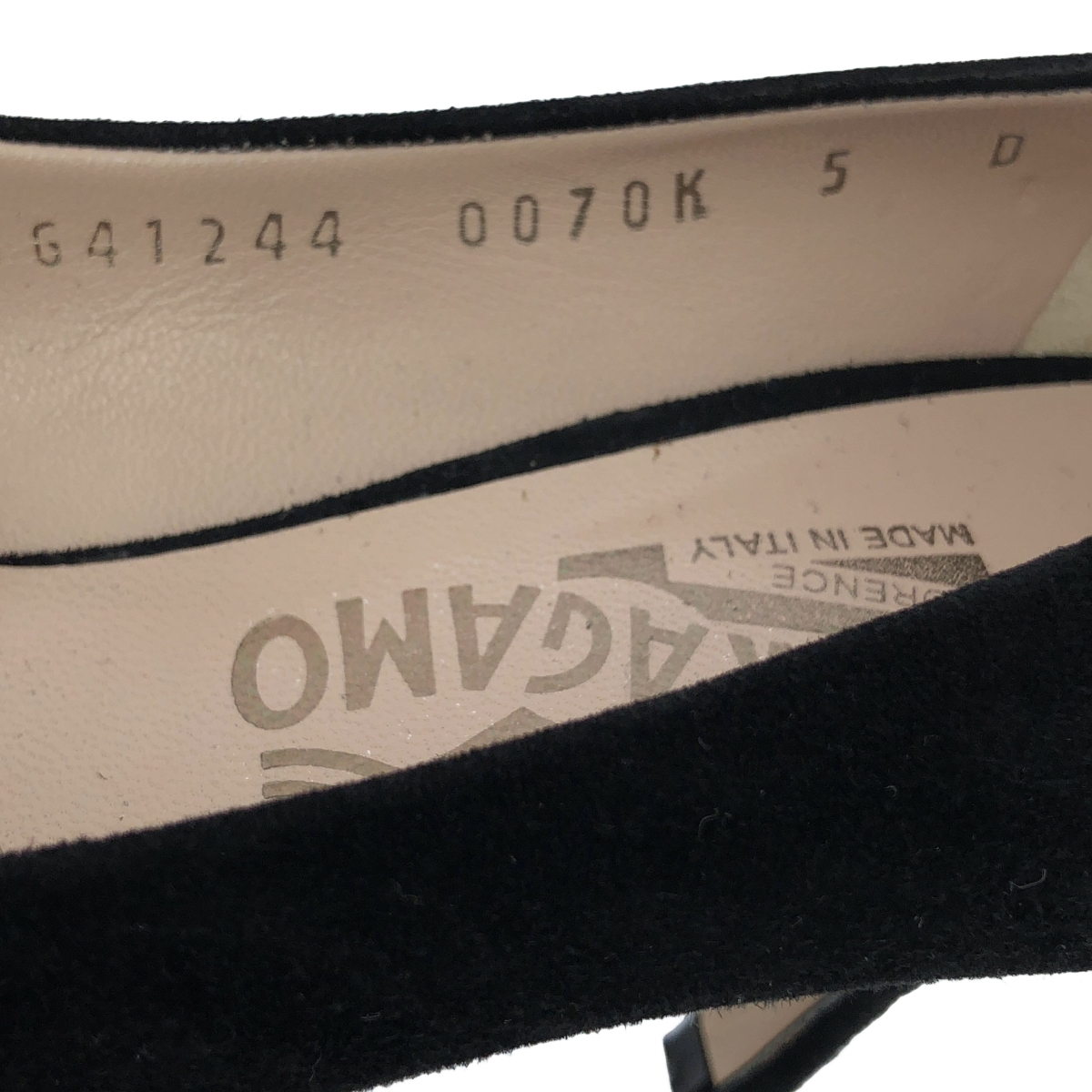 Salvatore Ferragamo / サルヴァトーレフェラガモ リボン スエード ヒールパンプス