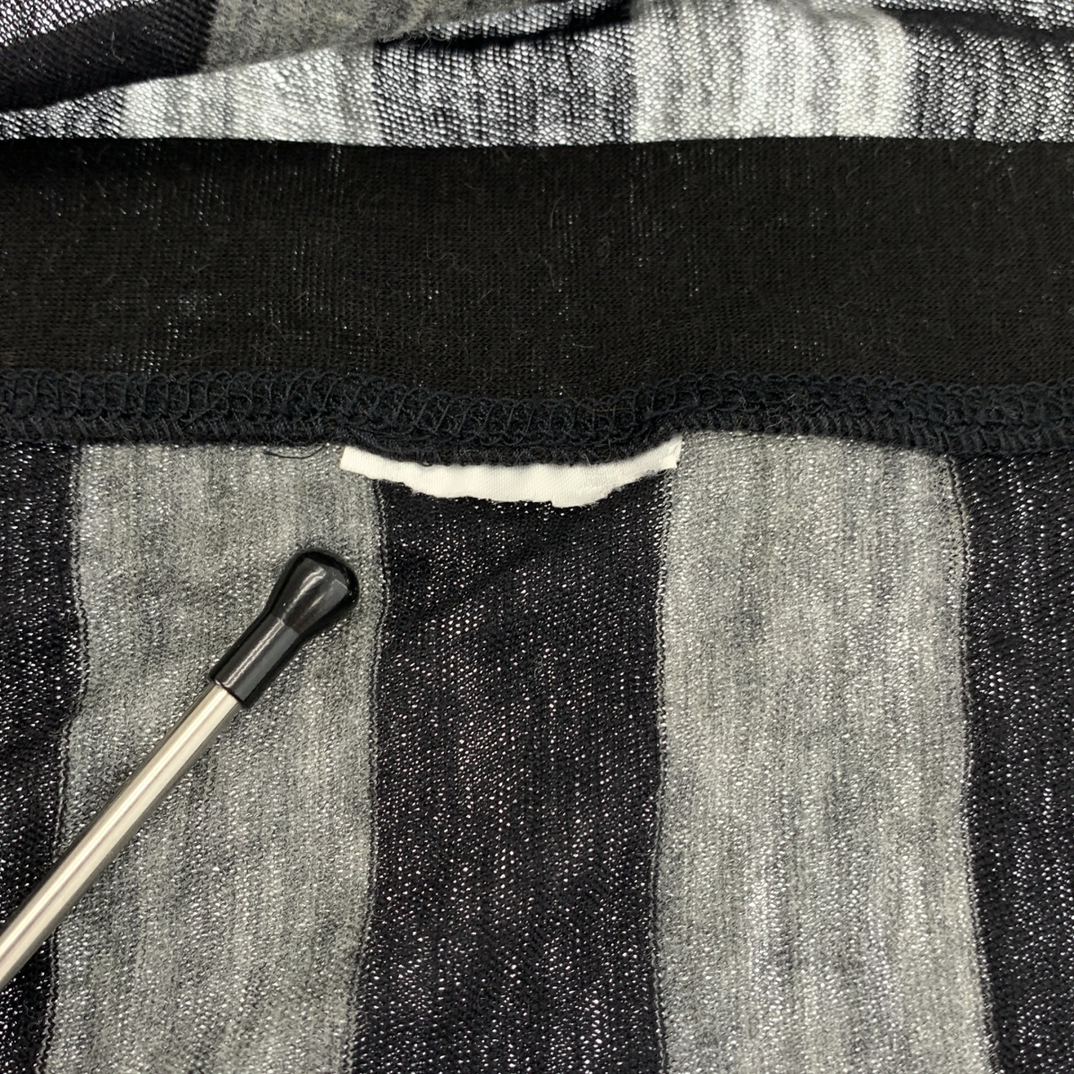 HELMUT LANG / ヘルムートラング ボーダー 変形 ボタンレス カーディガン