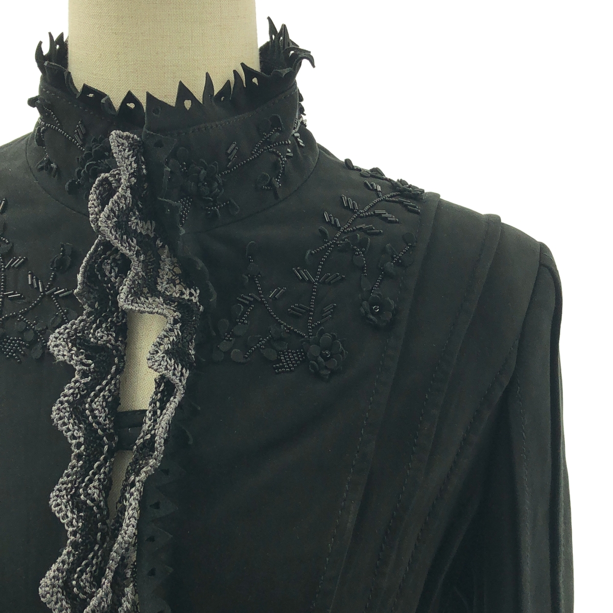 CLASS Roberto Cavalli / クラスロベルトカヴァリ レザー ビーズ レースアップ ジャケット