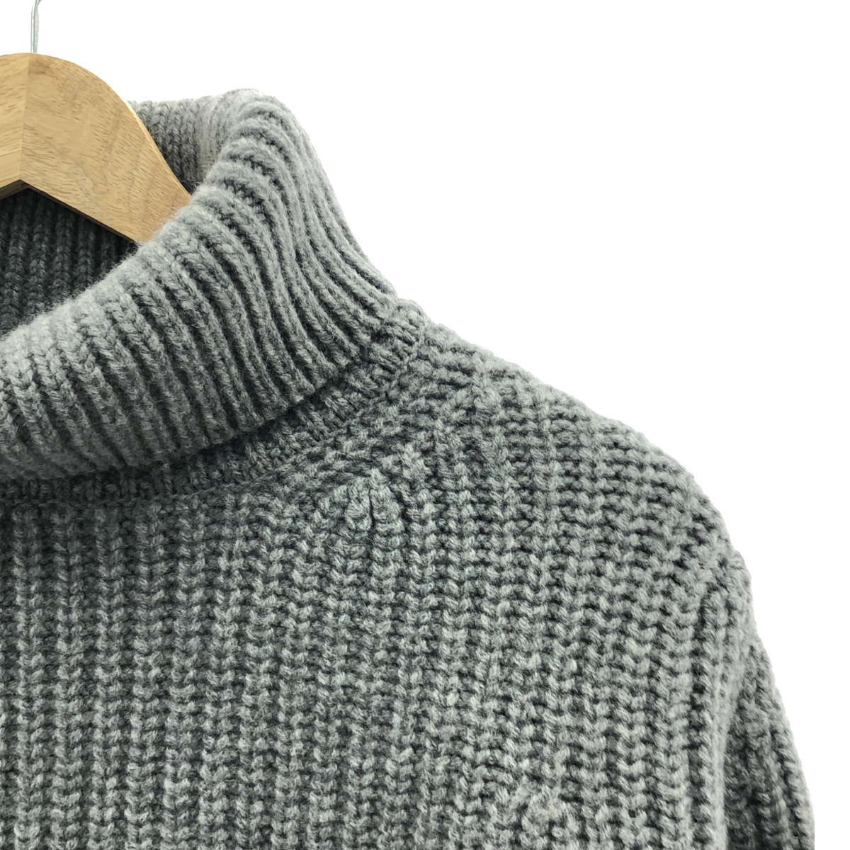 SLOANE / スローン 5Gカシミヤ混 タートルネック ニット