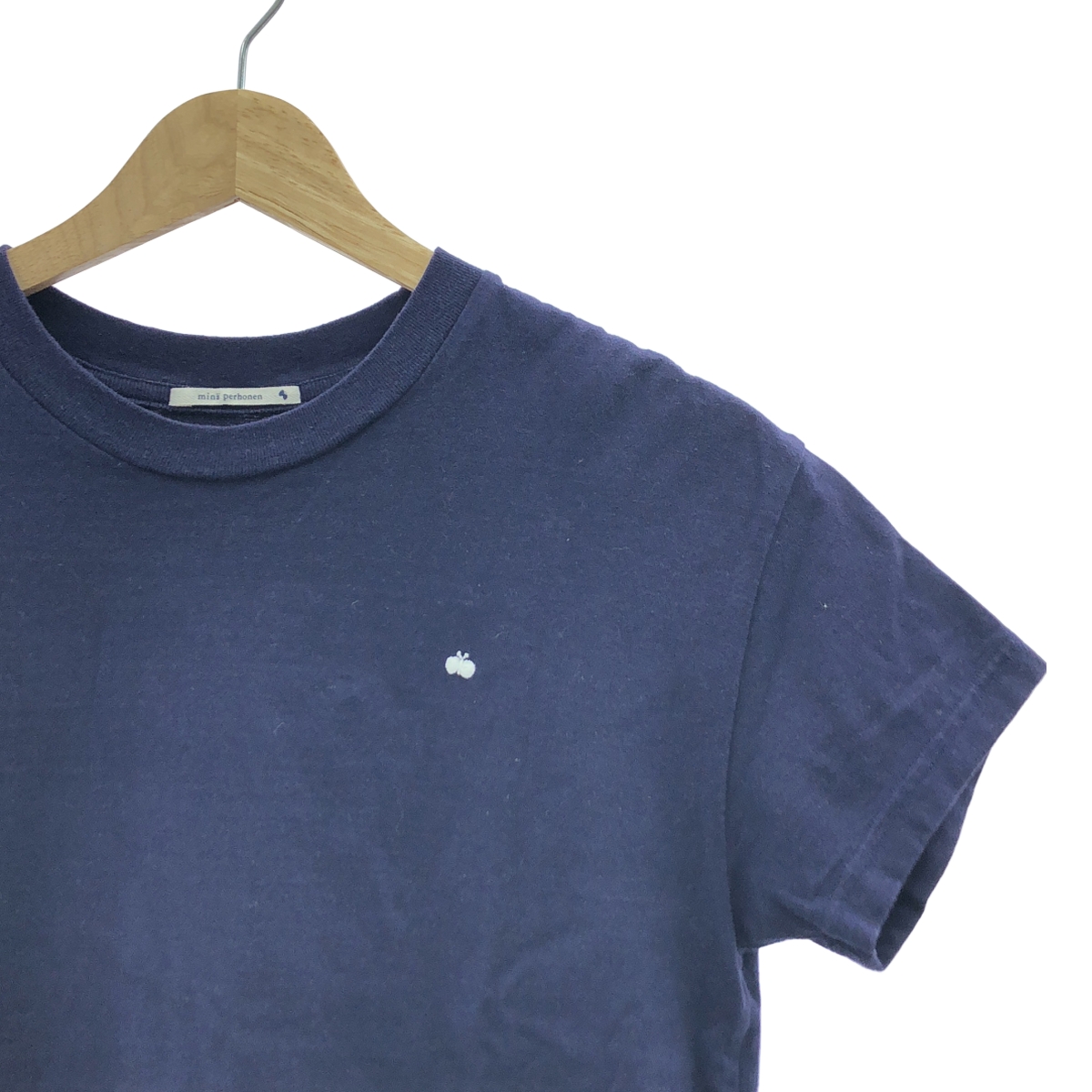 mina perhonen / ミナペルホネン bien / ワンポイントちょうちょ エンブロイダリー  Tシャツ カットソー